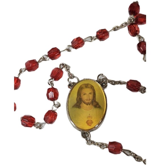VTG Red Crystal Rosary Silver Tone Crucifix Sacred Heart Jesus Center Necklace - Picture 3 of 8